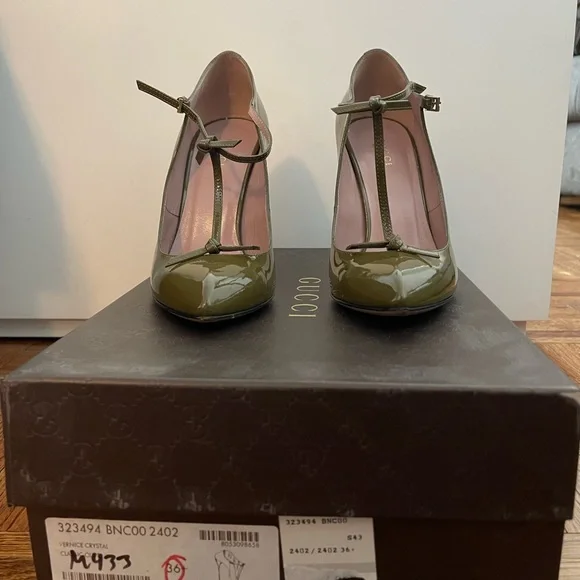 Gucci Shoes - Picture 1 of 3